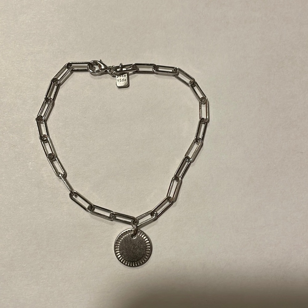 Pura Vida- Simple paper clip bracelet